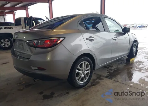 2016 Scion Ia z USA, uszkodzony, nr VIN 3MYDLBZV8GY103039